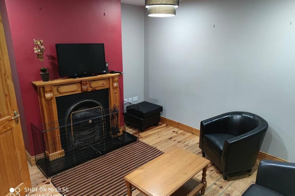 Townhouse 3 Barrow Lane Villa Bagenalstown ภายนอก รูปภาพ