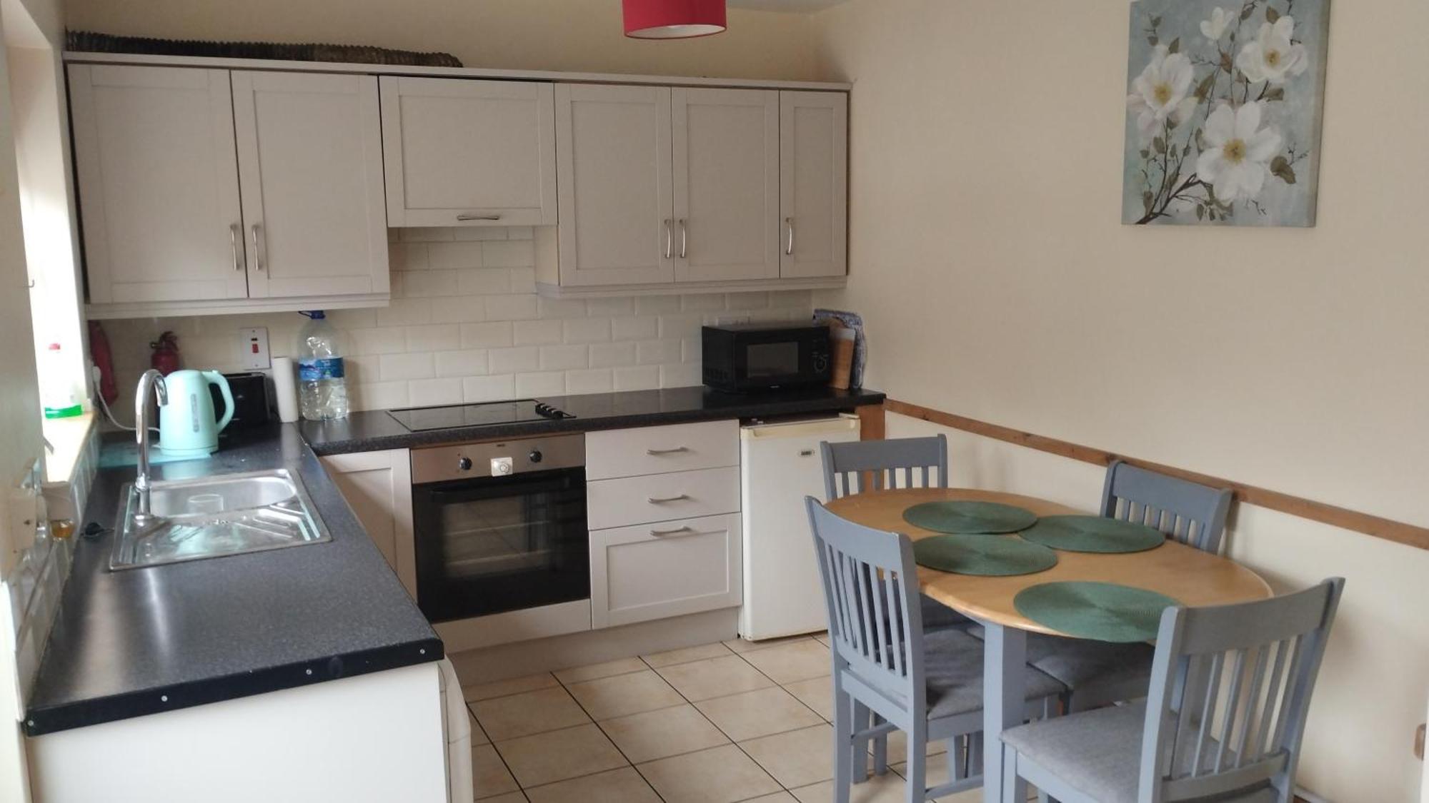 Townhouse 3 Barrow Lane Villa Bagenalstown ภายนอก รูปภาพ